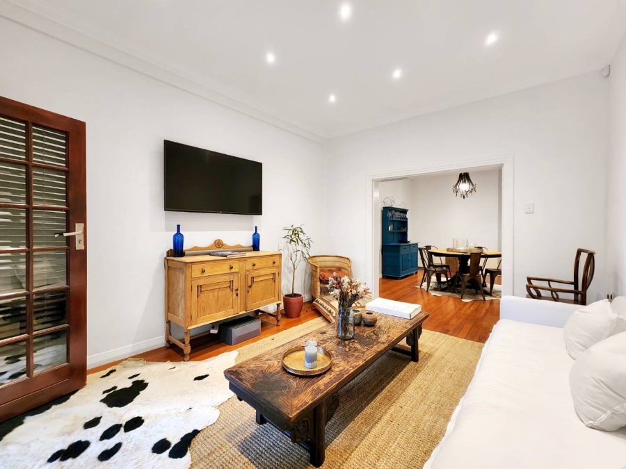 To Let 1 Bedroom Property for Rent in Sea Point Western Cape